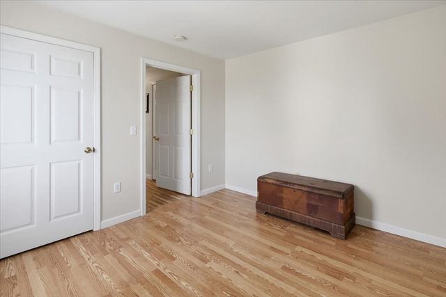 1033 Rodman St, Fall River, MA 02721