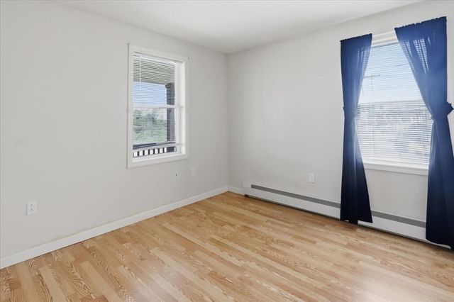 1033 Rodman St, Fall River, MA 02721