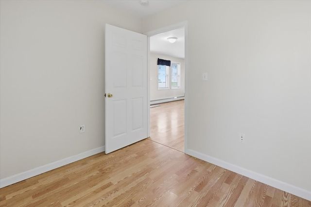1033 Rodman St, Fall River, MA 02721