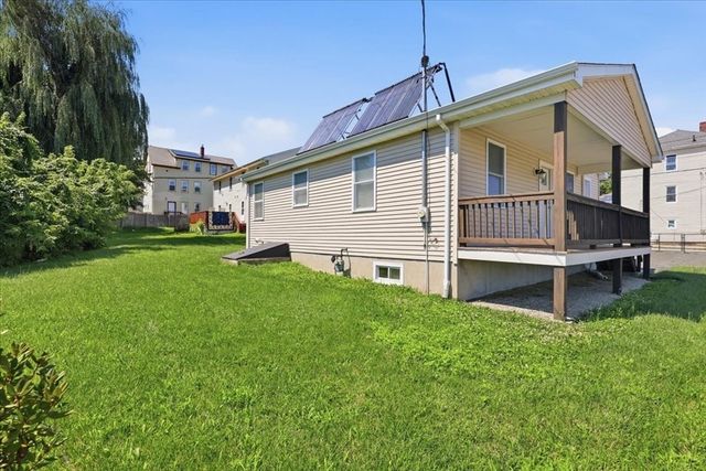 1033 Rodman St, Fall River, MA 02721
