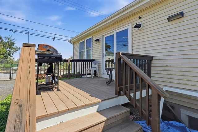 1033 Rodman St, Fall River, MA 02721