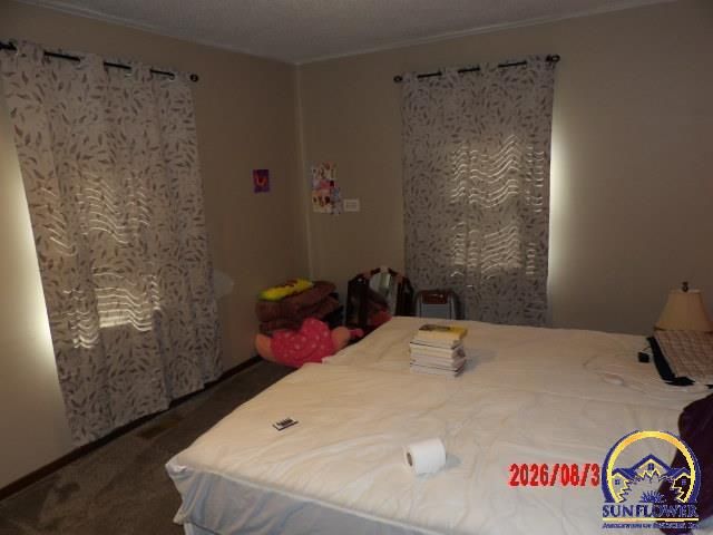 3213 SW Kent ST, Topeka, KS 66614