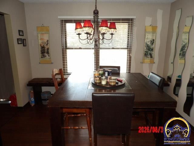 3213 SW Kent ST, Topeka, KS 66614