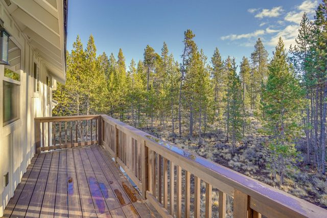 17349 Merganser Drive, Bend, OR 97707