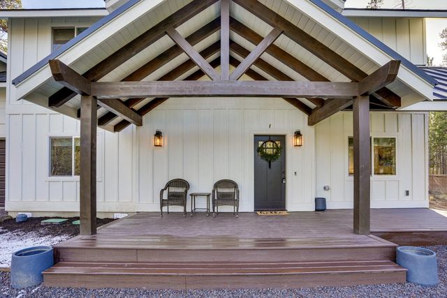 17349 Merganser Drive, Bend, OR 97707