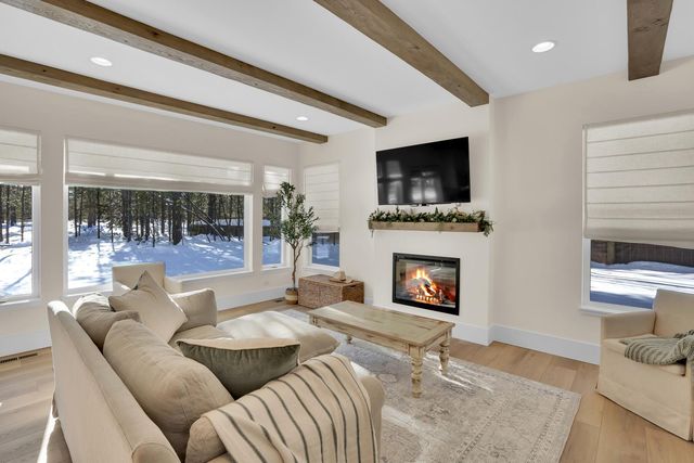 17349 Merganser Drive, Bend, OR 97707