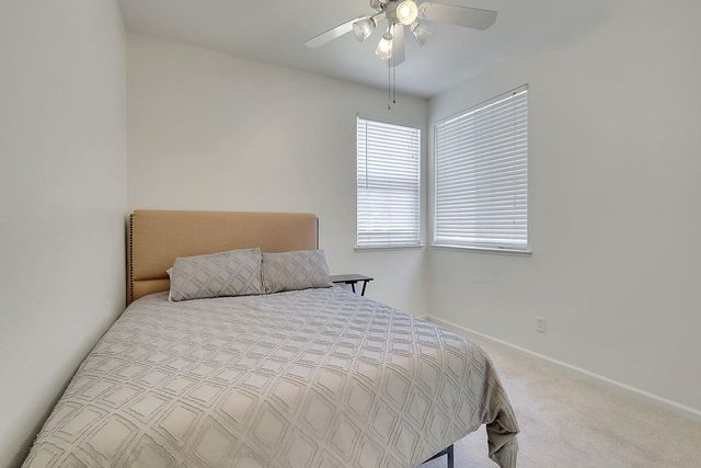 2375 Michigan Ct, Yuba City, CA 95991