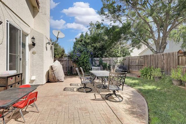 2375 Michigan Ct, Yuba City, CA 95991