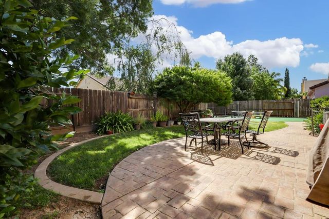 2375 Michigan Ct, Yuba City, CA 95991