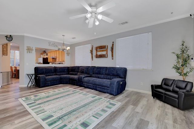 2375 Michigan Ct, Yuba City, CA 95991