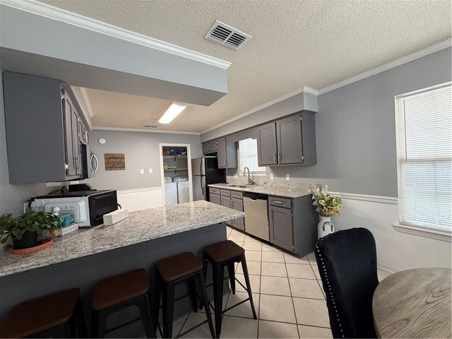 1004 Wesley Avenue, Mobile, AL 36609