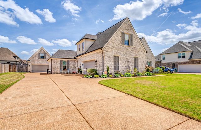 385 MARRIETTA DR, Oakland, TN 38060
