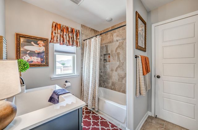 385 MARRIETTA DR, Oakland, TN 38060