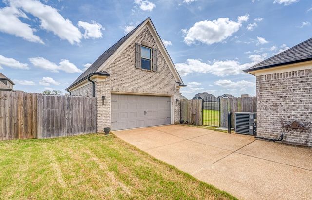 385 MARRIETTA DR, Oakland, TN 38060