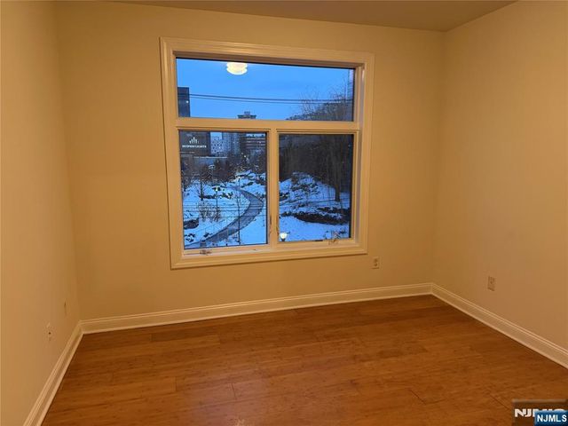 2022 Central Road 306, Fort Lee, NJ 07024