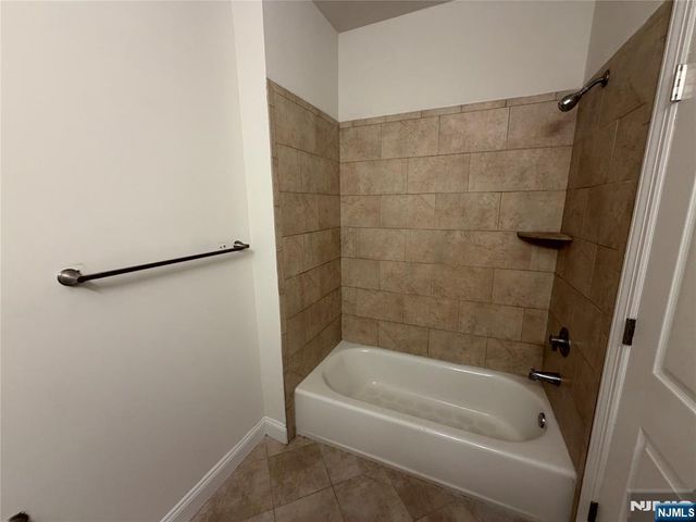 2022 Central Road 306, Fort Lee, NJ 07024