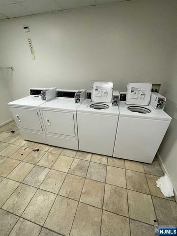 2022 Central Road 306, Fort Lee, NJ 07024