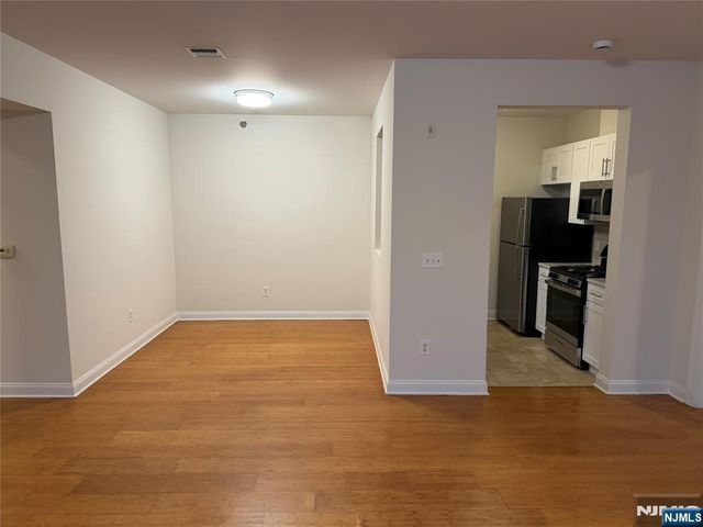 2022 Central Road 306, Fort Lee, NJ 07024