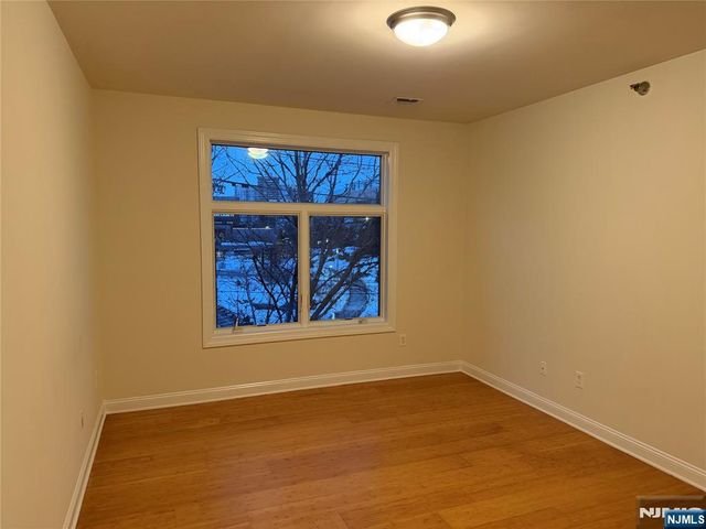 2022 Central Road 306, Fort Lee, NJ 07024