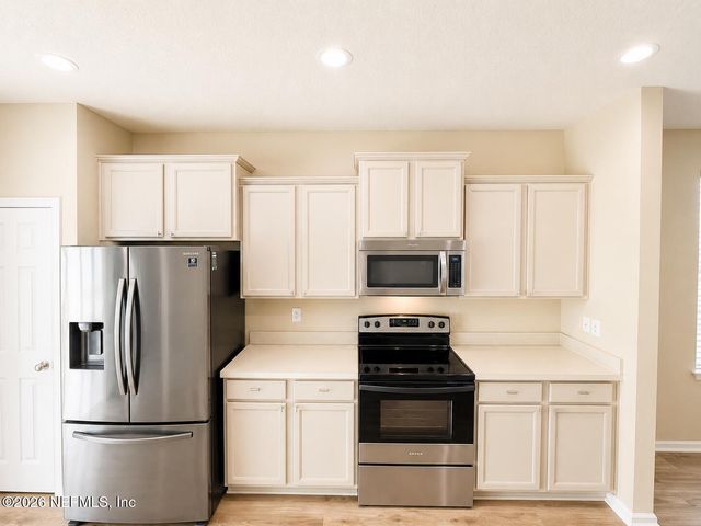550 DRYSDALE Drive, Orange Park, FL 32065