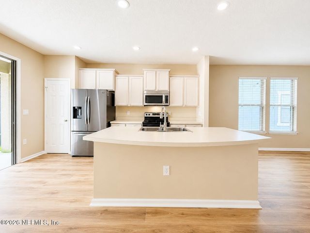 550 DRYSDALE Drive, Orange Park, FL 32065