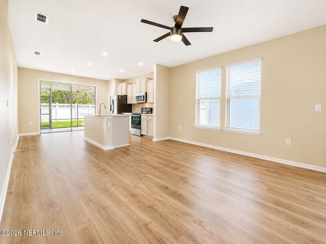 550 DRYSDALE Drive, Orange Park, FL 32065