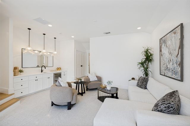 5811 Preston Haven Drive, Dallas, TX 75230
