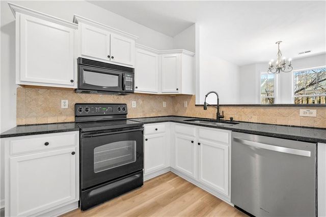 2755 Sudbury Trace, Norcross, GA 30071