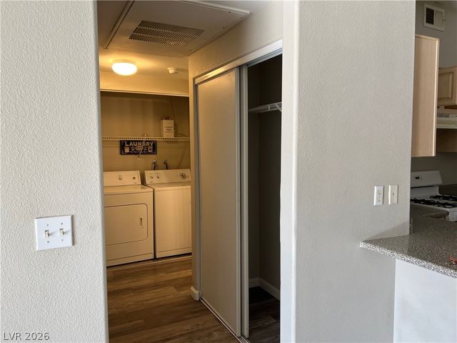 5650 East Sahara Avenue 2026, Las Vegas, NV 89142