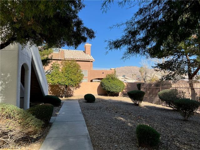 5650 East Sahara Avenue 2026, Las Vegas, NV 89142