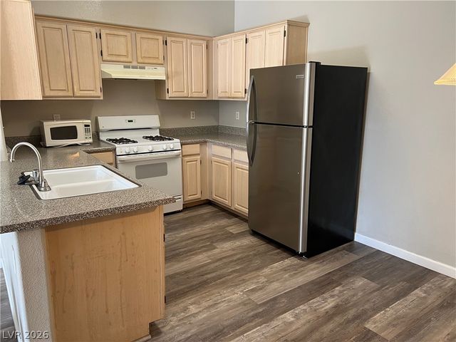 5650 East Sahara Avenue 2026, Las Vegas, NV 89142