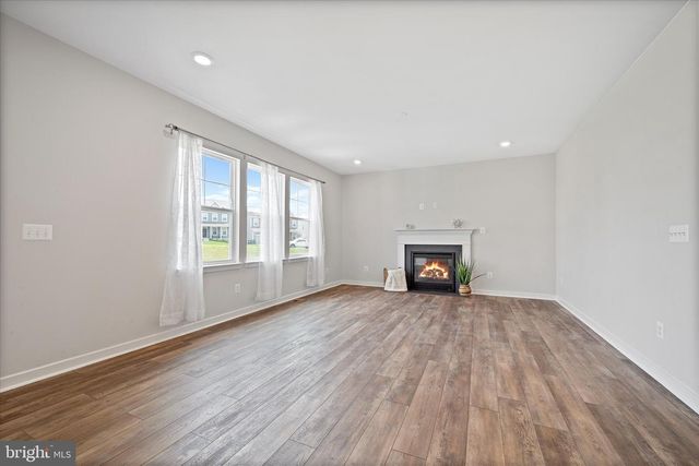 2093 WHITHORN HILL, Jeffersonton, VA 22724