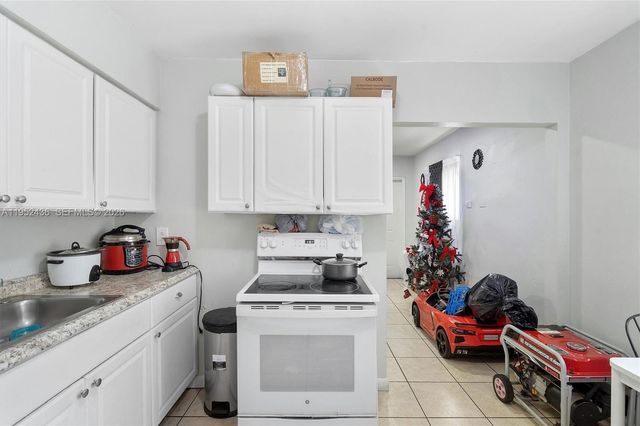 1185 NW 118th, Miami, FL 33168