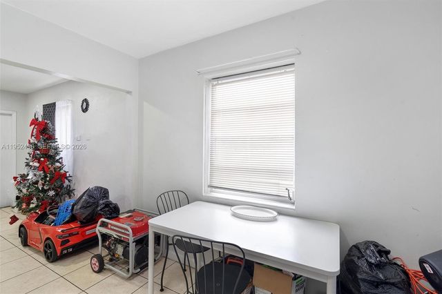 1185 NW 118th, Miami, FL 33168