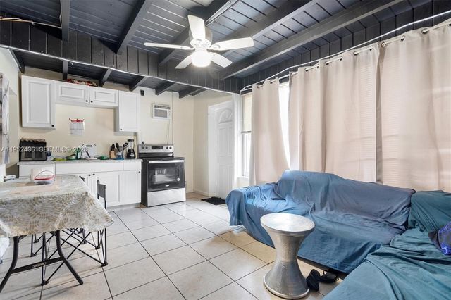 1185 NW 118th, Miami, FL 33168