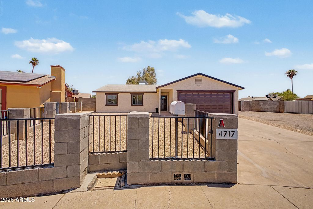 4717 N 79TH Lane, Phoenix, AZ 85033 — photo 2