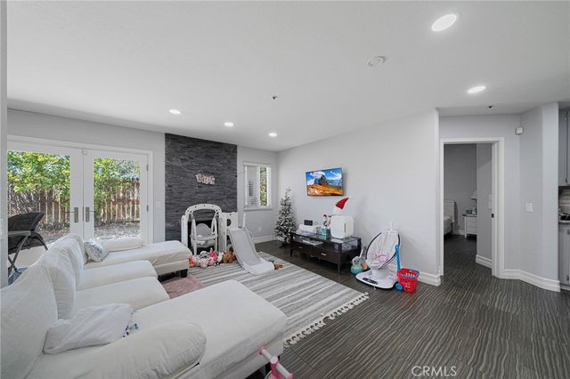 7480 Harvard Court, Fontana, CA 92336