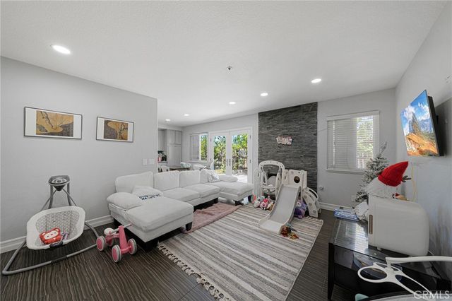 7480 Harvard Court, Fontana, CA 92336