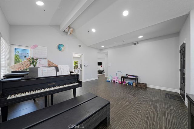 7480 Harvard Court, Fontana, CA 92336
