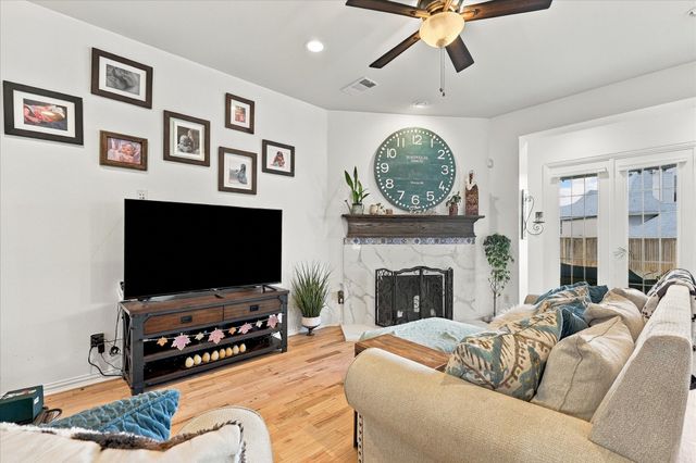 1205 Jasmine Street, Lantana, TX 76226