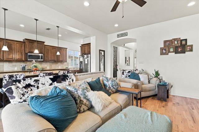 1205 Jasmine Street, Lantana, TX 76226