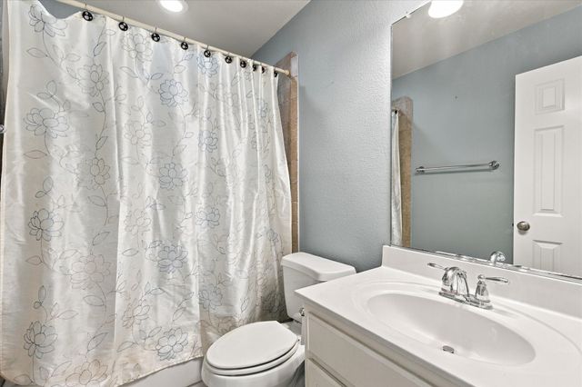 1205 Jasmine Street, Lantana, TX 76226