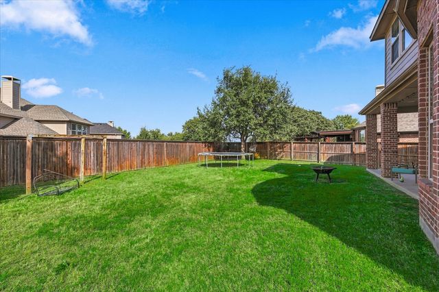 1205 Jasmine Street, Lantana, TX 76226