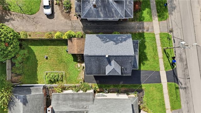 606 Madison Street, East Rochester, NY 14445