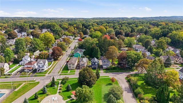 606 Madison Street, East Rochester, NY 14445