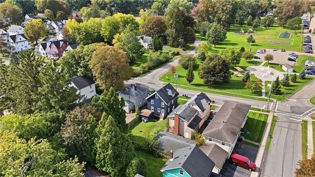 606 Madison Street, East Rochester, NY 14445