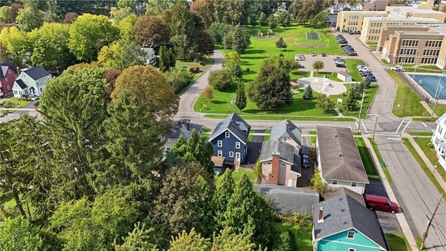 606 Madison Street, East Rochester, NY 14445