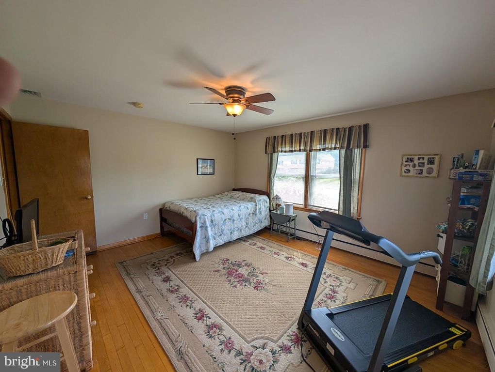 835 OLD FORGE RD, New Cumberland, PA 17070