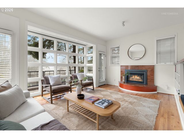 2801 Sw HILLSBORO St, Portland, OR 97239