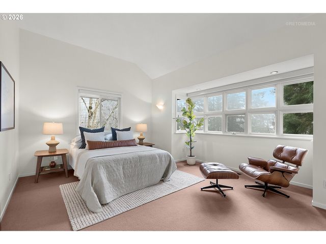 2801 Sw HILLSBORO St, Portland, OR 97239